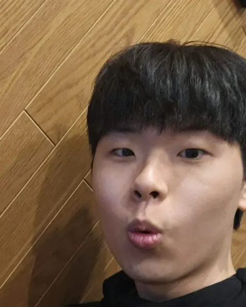 Hyeonseong Lee